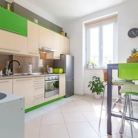 Petra Populare Appartement *