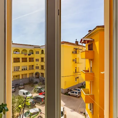 Petra Populare Appartement