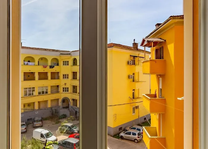 Petra Populare Appartement