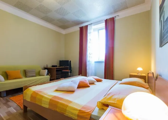 Petra Populare Задар