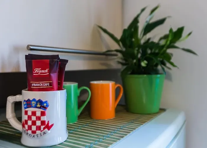 Petra Populare Апартаменты *