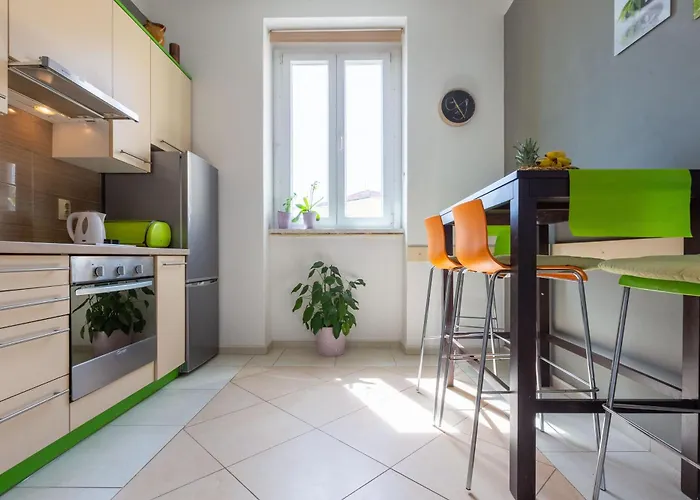 Апартаменты Petra Populare *